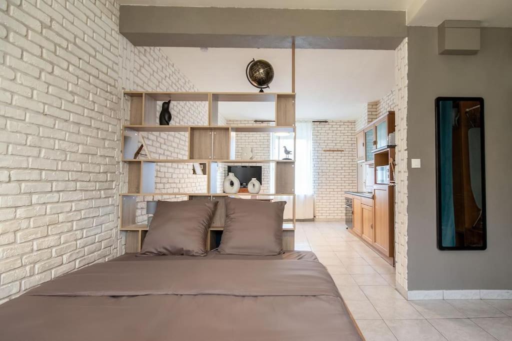 Le Graphite Appartement Auboue Buitenkant foto
