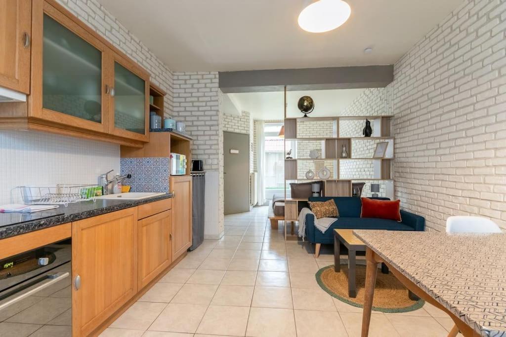 Le Graphite Appartement Auboue Buitenkant foto